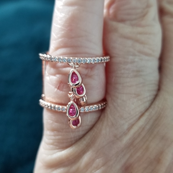 RUBY CORUNDUM RING - Picture 7 of 8